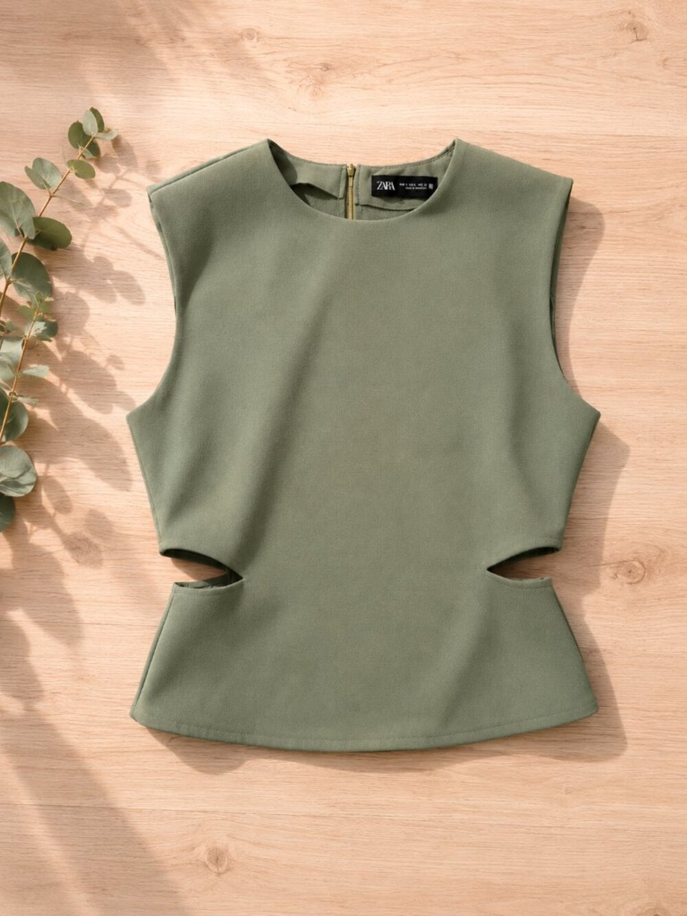 ZARA Olive Green Cut-Out Top 🌿
